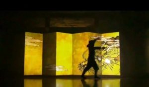 ENRA Danse sur un décor 3D pour les J.O 2020... Interaction parfaite et chorégraphie MAGIQUE!