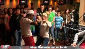 Julie et Marion dansent sur Tacata - C'Cauet sur NRJ