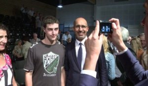 Harlem Désir à la fête de la rose à Tulle (Corrèze)