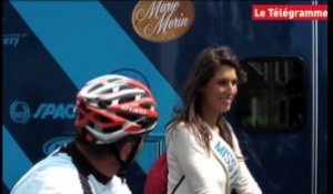 Tour de France 2011. Bernard Hinault et Miss France en reconnaissance