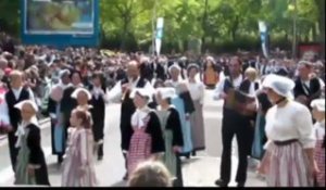 Festival interceltique. Dans les rues de Lorient pendant la parade