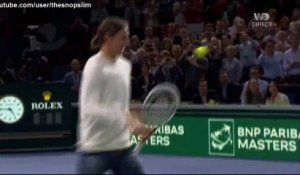 Ibrahimovic joue au tennis with Djokovic !