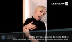 Miley Cyrus se moque de Justin Bieber endormi après une nuit sexy