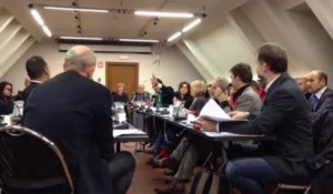 La séance du conseil communal de Molenbeek est suspendue après trois minutes