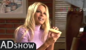 Pamela Anderson vs. pizza : Easy choice
