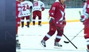 Vladimir Poutine affronte des stars du hockey à Sotchi - 04/01