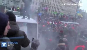 Affrontements violents entre manifestants et police à Kiev