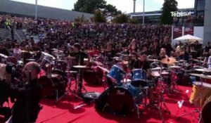 Plus grand groupe de rock du Monde. Lorient relance le défi