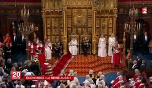 La reine d'Angleterre priée de faire des économies