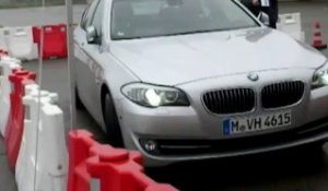 Parking à distance par BMW