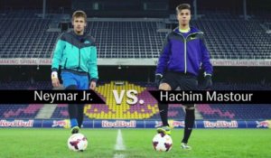 Un duel de skills monstrueux entre Neymar et Hachim Mastour