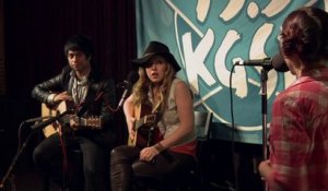 ZZ Ward - Unplugged in the Music Lounge