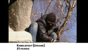 Ukraine : une statue de Lénine déboulonnée dans l'ouest du pays