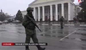 Zap télé: Crimée châtiment en Ukraine... Ayrault pas intimidé par Sarkozy...