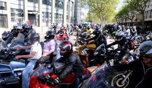 Les motards manifestent entre Valence et Privas