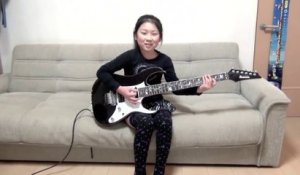 A 8 ans elle déchire tout en guitare... HEAVY METAL!!!!!!!!