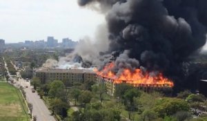 Gros incendie quartier Montrose à Houston (Texas)