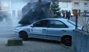 Crash d'une météorite à Villey-Saint-Étienne - ZAPPING ACTU DU 02/04/2014