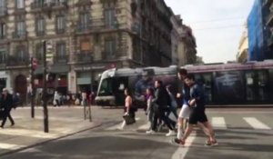 Le tramway FCG dans les rues de Grenoble
