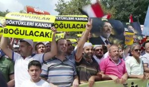 Turquie: manifestation pro-Morsi à Istanbul