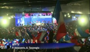 Marine Le Pen raille le "bellicisme Hollande"