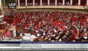 Dominique Bertinotti applaudit à l'Assemblée