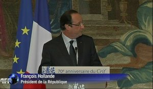 Hollande: "Valls revenu d'Algérie sain et sauf"