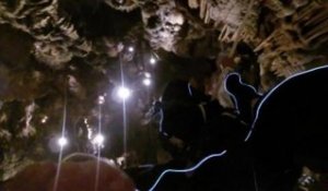 Tourisme: des funambules investissent la grotte des Demoiselles - 13/04