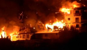 Un immense incendie dévaste une partie de Valparaiso