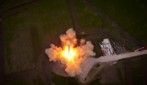 Décollage et atterrissage de la fusée Falcon 9 F9R