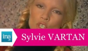 Sylvie Vartan "Les Volets bleus" (live officiel) - Archive INA