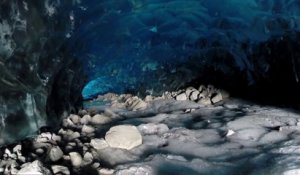 Découverte de grottes de glace. Images GoPro : Magique