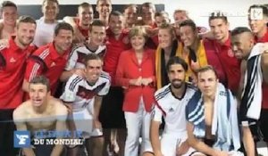 Le (faux) JT du Mondial : Angela Merkel, 12ème homme de l'équipe d'Allemagne