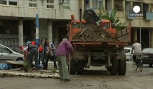 Kosovo : une barricade démantelée, une main tendue ?