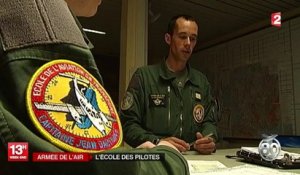 A l'école de l'air, l'armée forme les pilotes des gros appareils militaires