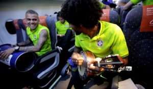 Football - La samba de la Seleção dans l'avion