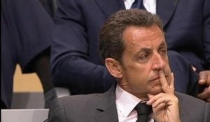 Nicolas Sarkozy fait planer le doute sur son retour - 25/06