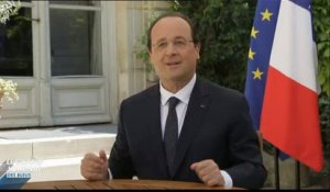 Hollande : "le défilé du 14 juillet sera le 14 juillet"