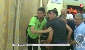Israël et le Hamas s'attaquent, Gaza pleure ses morts
