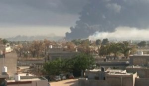 Libye : l'incendie d'un dépôt de carburant toujours incontrôlable
