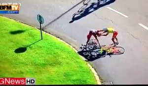 Une bagarre entre deux coureurs sur le tour du Portugal