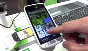 IFA 2014 : Doro Liberto 820, le smartphone Android idéal pour les seniors ?