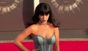 Katy Perry dit que ses ex étaient intimidés et se sentaient menacés par elle