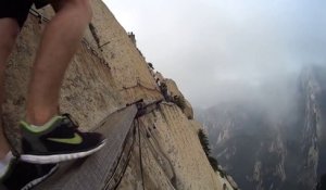 La randonnée la plus dangereuse du monde : Hua Shan plank en chine
