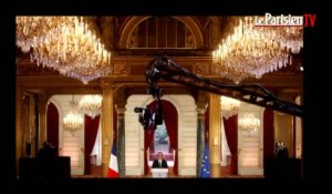 Une minute, une image. Conférence de François Hollande : l'entrée en scène