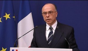 Violences: Cazeneuve condamne les "exactions" de "casseurs"