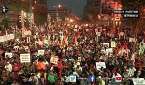 Pakistan une manifestation pour dénoncer l'attentat de Peshawar