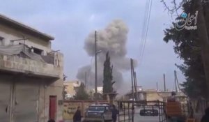 L'armée syrienne pilonne la région d'Alep