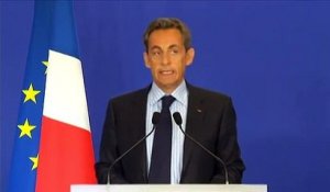 Attaque contre "Charlie Hebdo" : "Notre démocratie est attaquée", réagit Nicolas Sarkozy