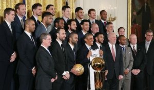 Barack Obama célèbre les Spurs… avec son humour habituel